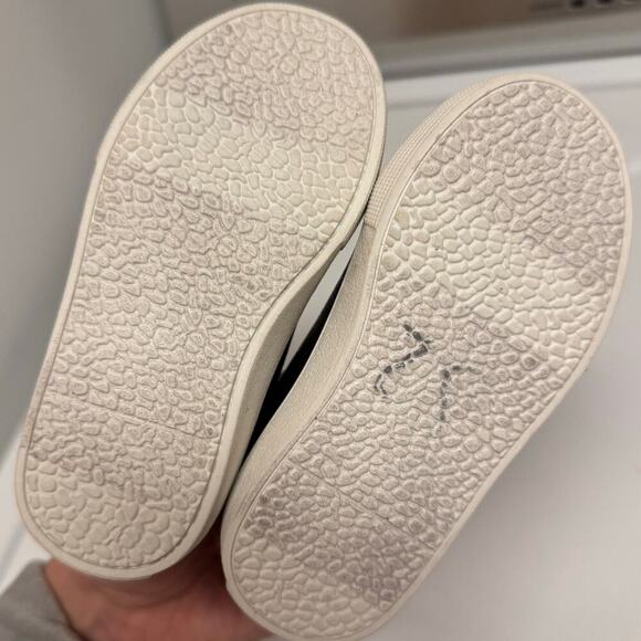 NWOT Michael Kors Toddler Baby Girl Size 5 Brown Designer Sneakers Gold Charm - Picture 8 of 9